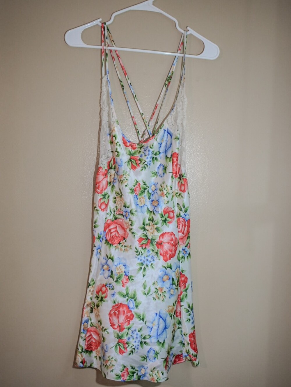 Victoria's Secret 90s Vintage White Satin Floral Slip with Coral & Blue Blooms L